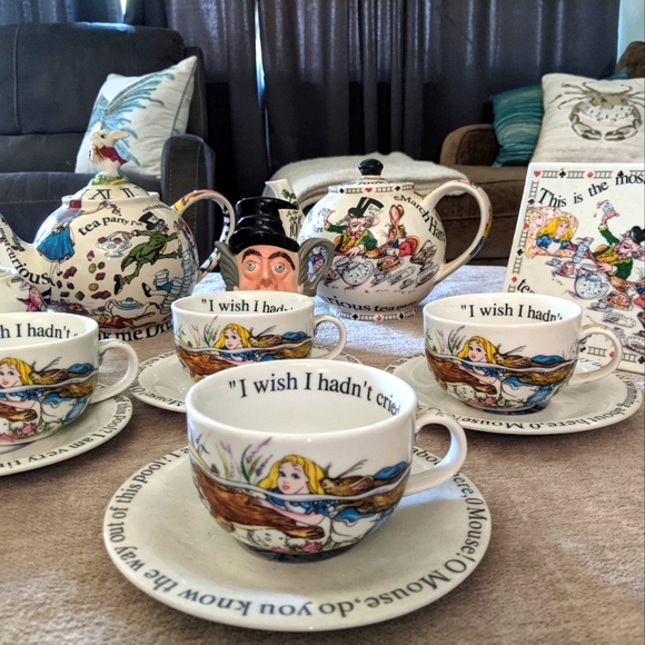 Paul Cardew Dining Vintage Cardew Alice In Wonderland Tea Set With